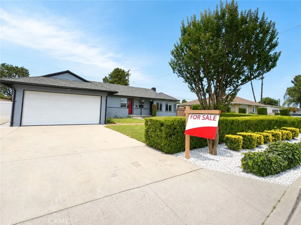 1030 S Pricedale West Covina, CA 91790