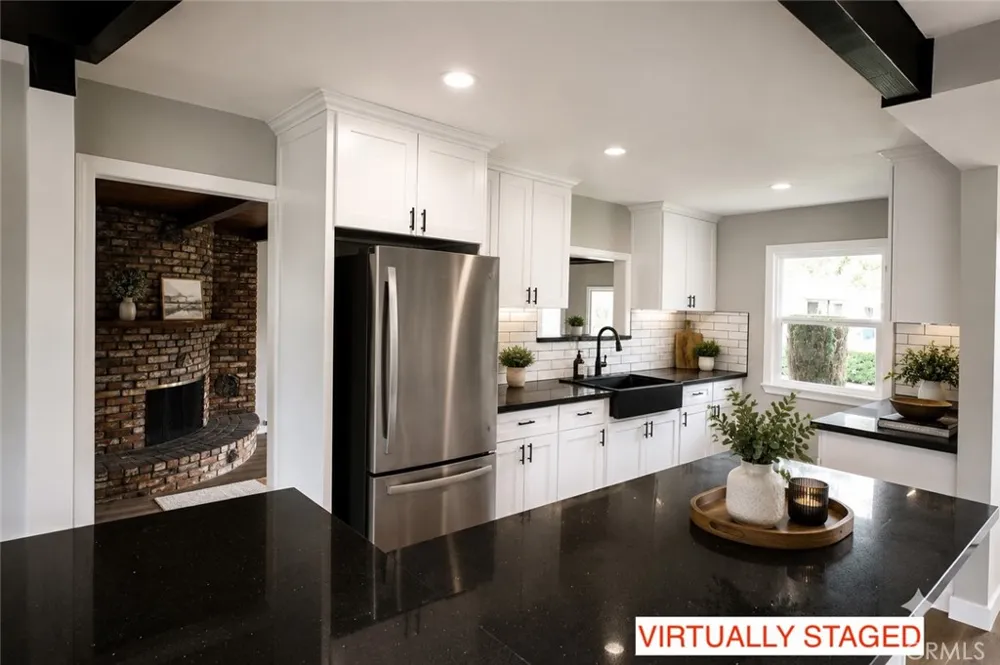 1030 S Pricedale West Covina, CA 91790