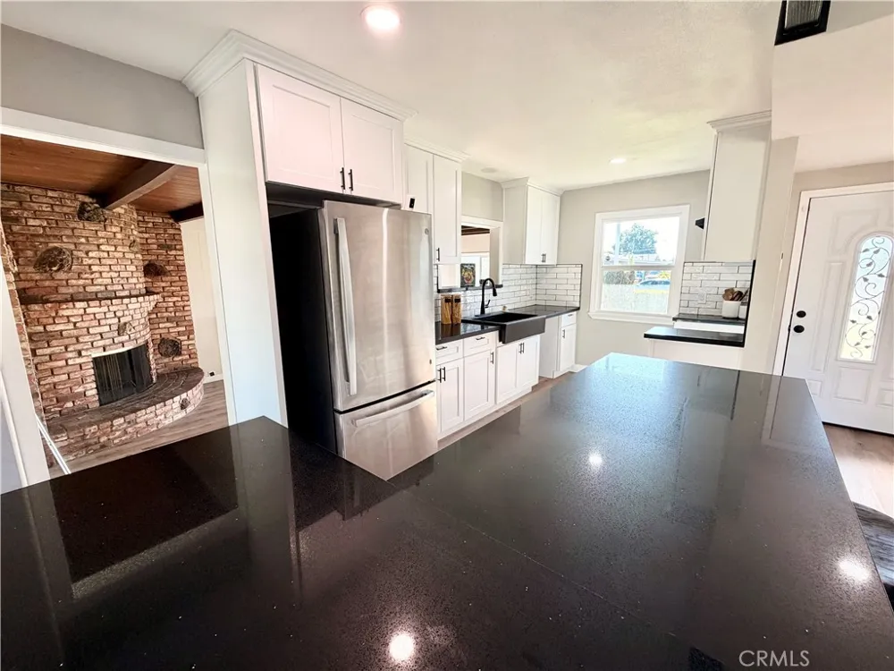 1030 S Pricedale West Covina, CA 91790