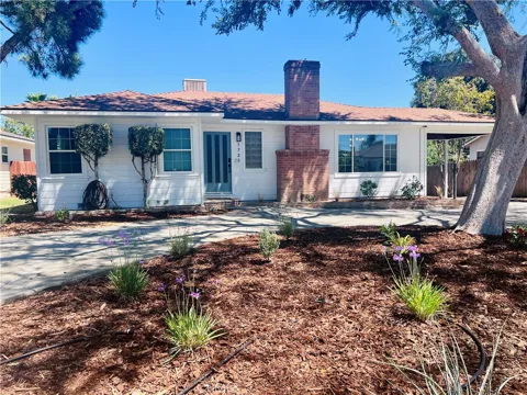 1735 Los Robles Drive