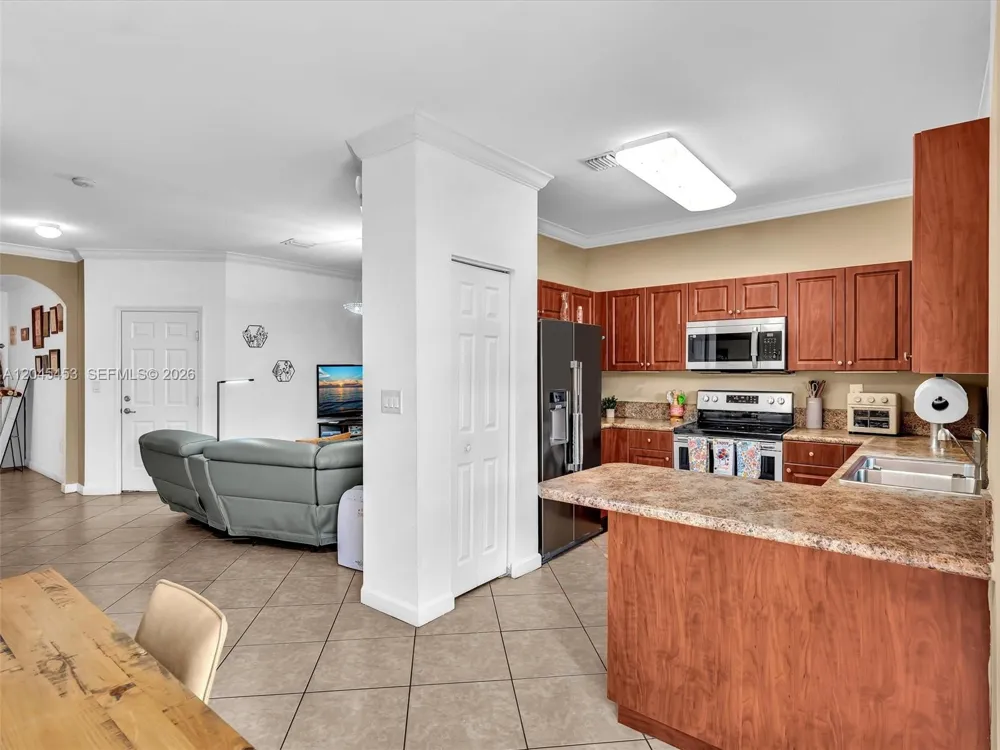 8887 SW 225th St Cutler Bay, FL 33190