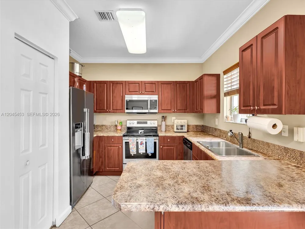 8887 SW 225th St Cutler Bay, FL 33190