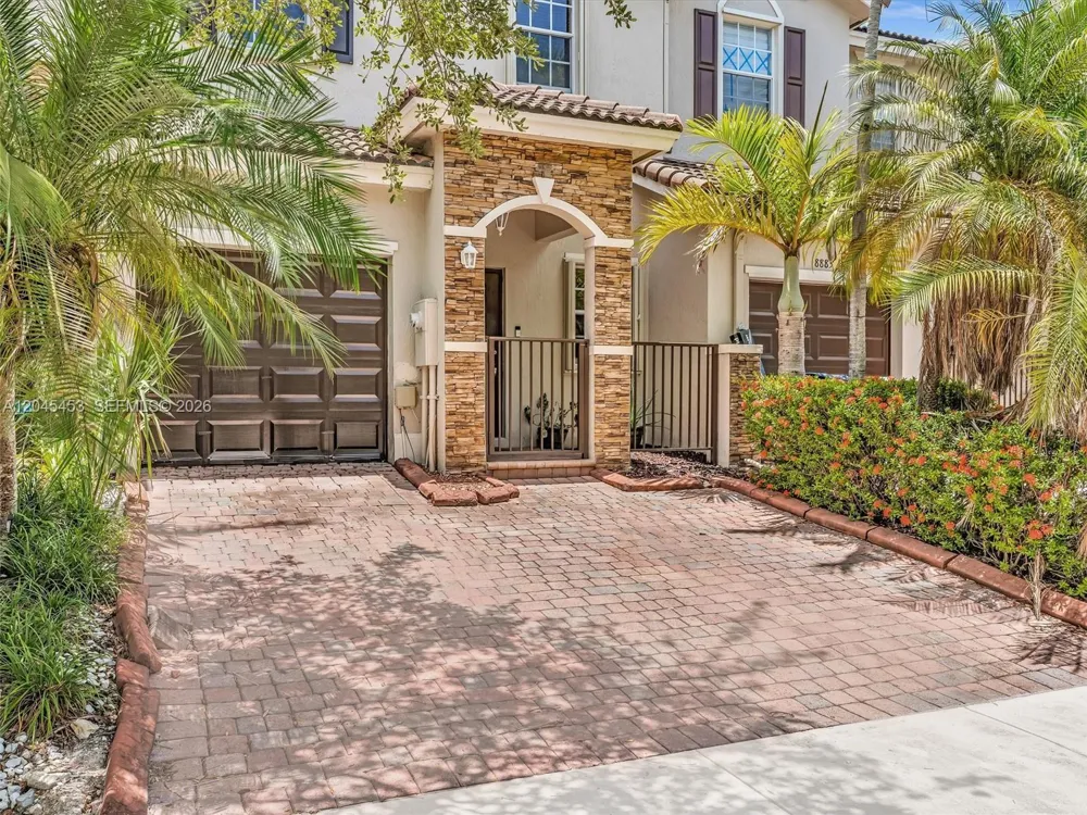 8887 SW 225th St Cutler Bay, FL 33190
