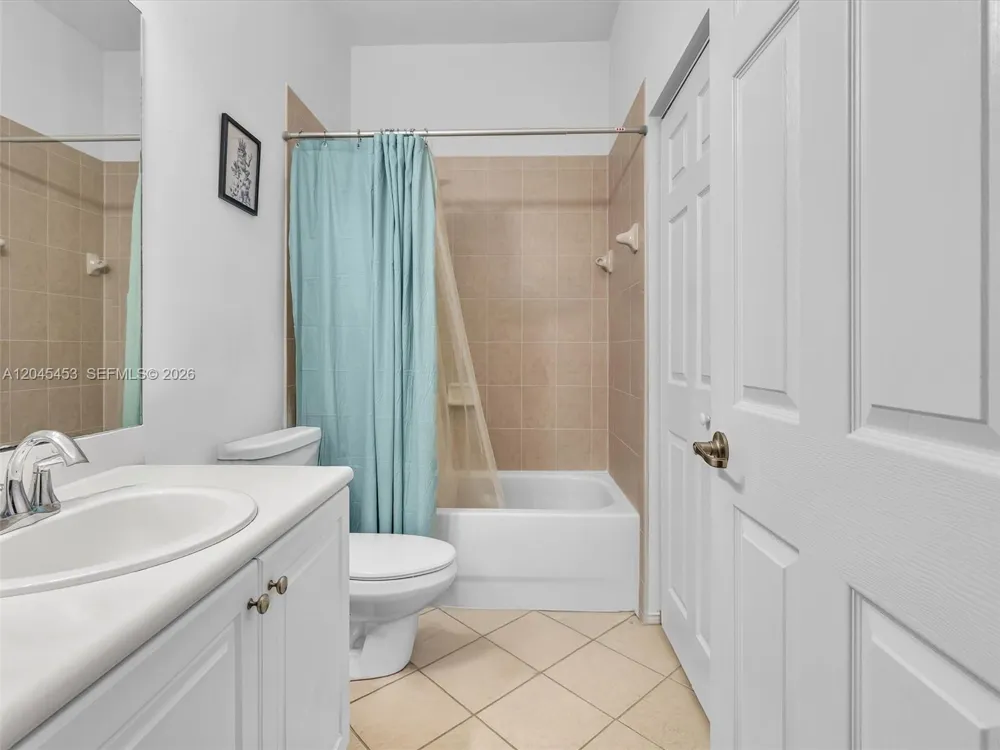 8887 SW 225th St Cutler Bay, FL 33190