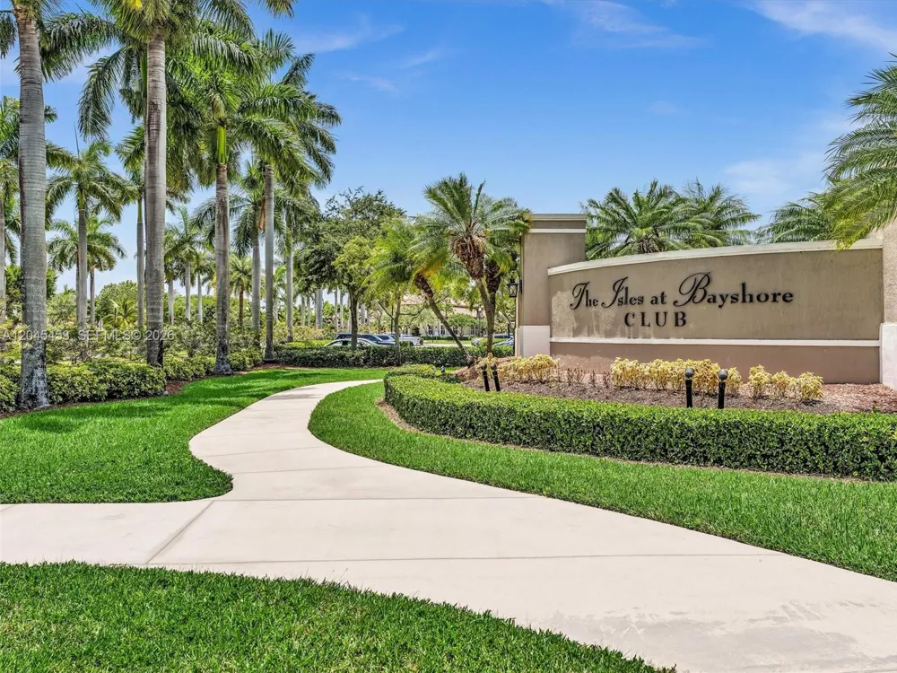 8887 SW 225th St Cutler Bay, FL 33190