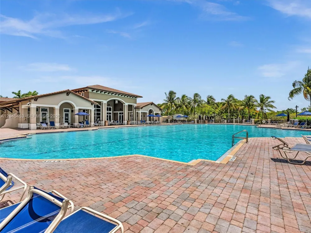 8887 SW 225th St Cutler Bay, FL 33190