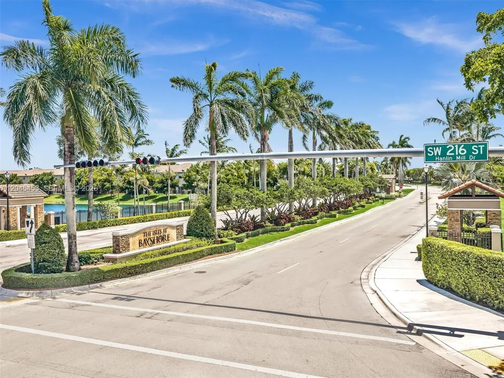 8887 SW 225th St Cutler Bay, FL 33190