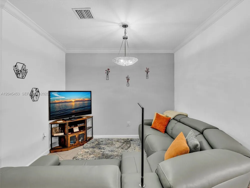 8887 SW 225th St Cutler Bay, FL 33190