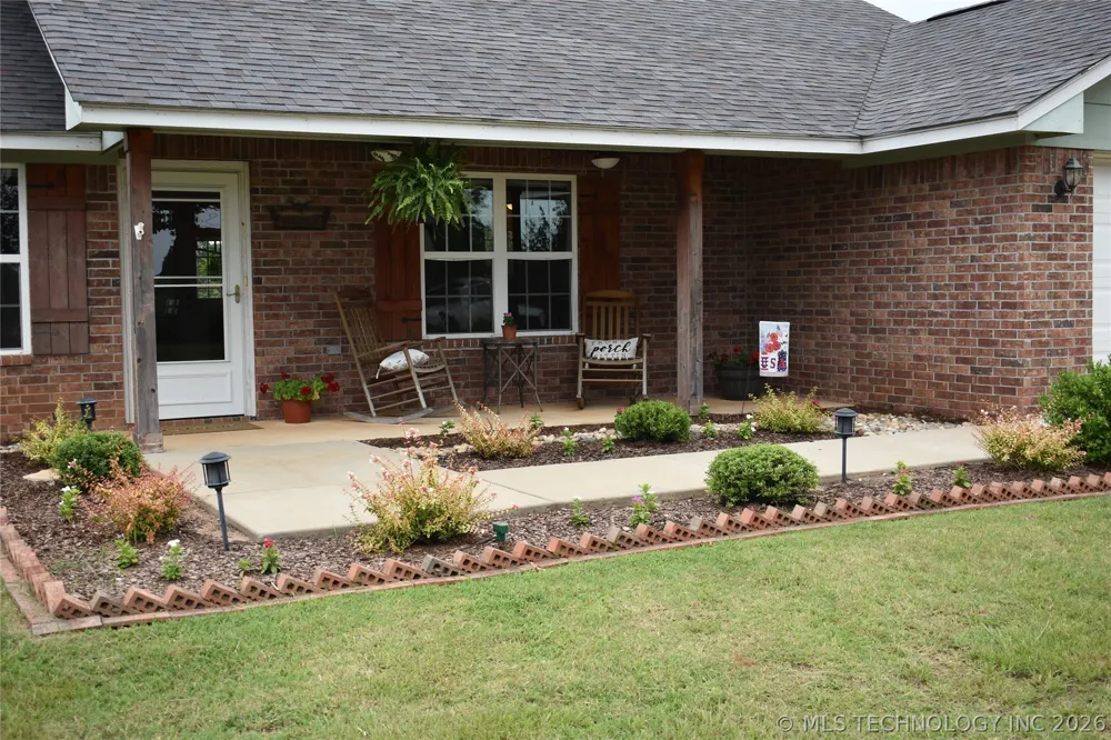 2921 E 2090 ROAD Hugo, OK 74743
