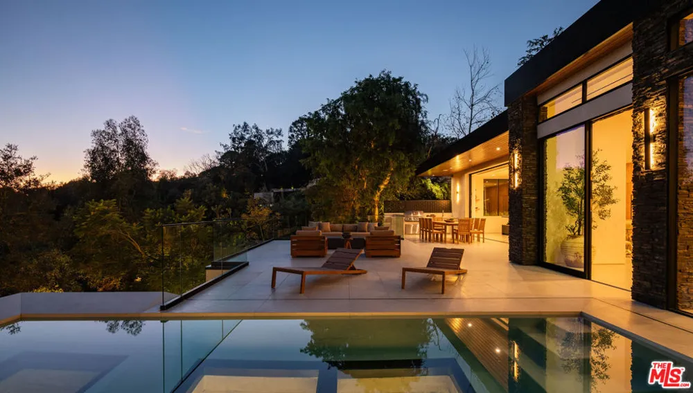 12752 Mulholland Drive Beverly Hills, CA 90210