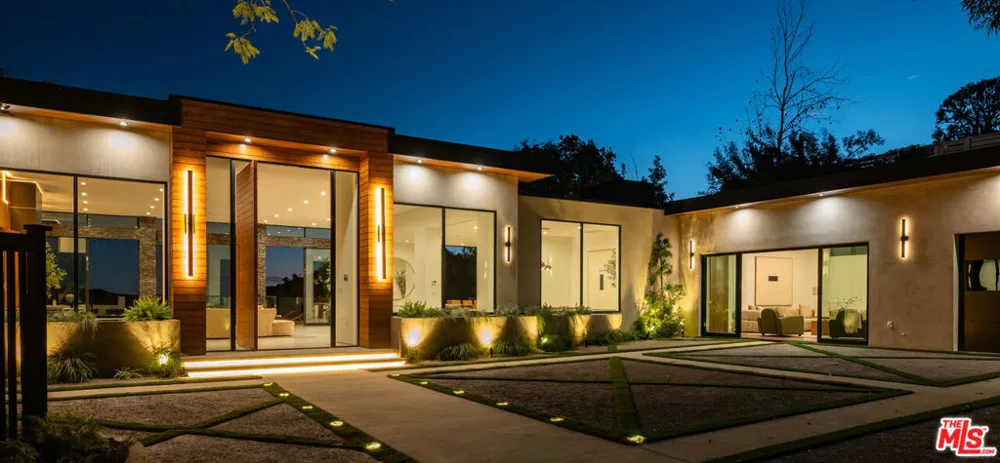 12752 Mulholland Drive Beverly Hills, CA 90210