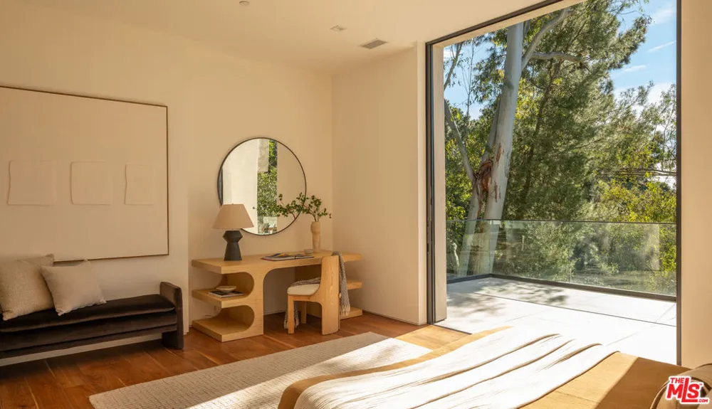 12752 Mulholland Drive Beverly Hills, CA 90210