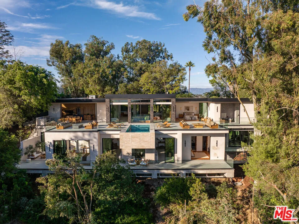 12752 Mulholland Drive Beverly Hills, CA 90210