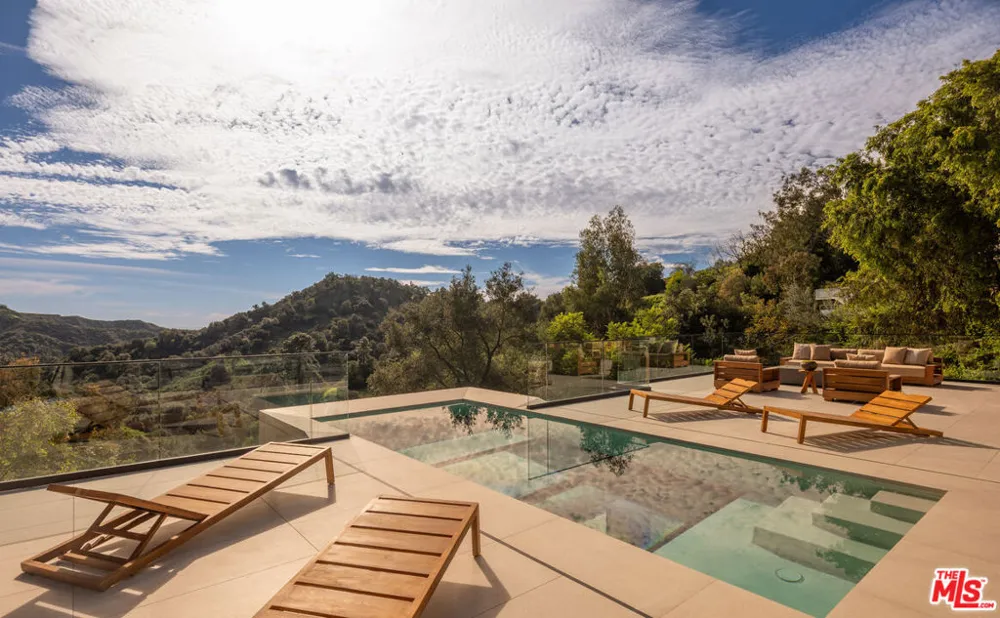12752 Mulholland Drive Beverly Hills, CA 90210