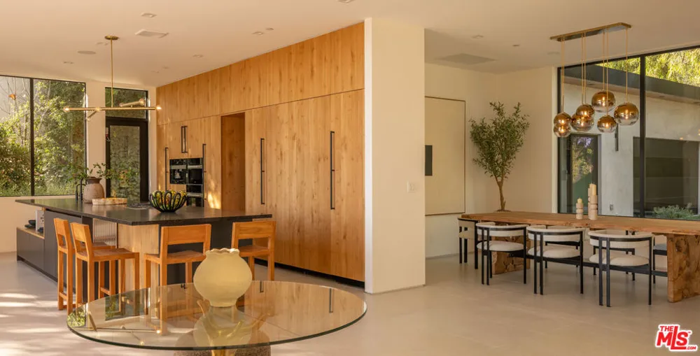 12752 Mulholland Drive Beverly Hills, CA 90210