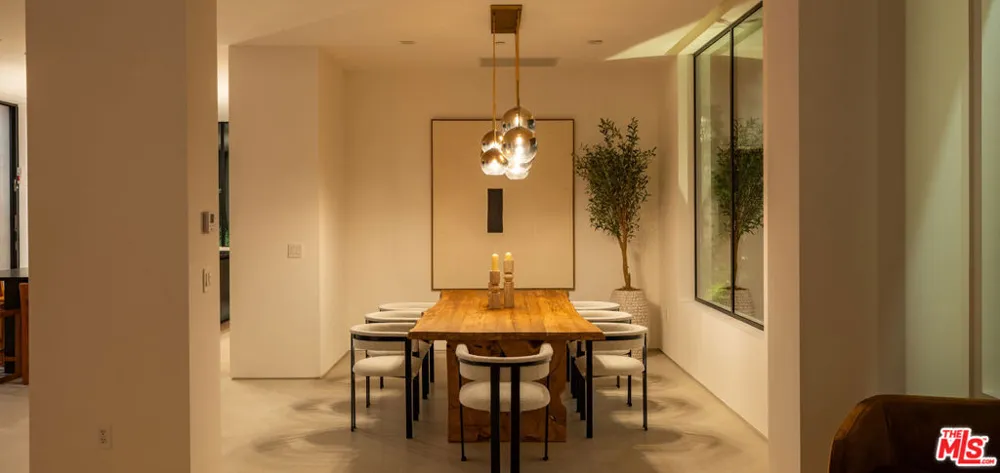 12752 Mulholland Drive Beverly Hills, CA 90210