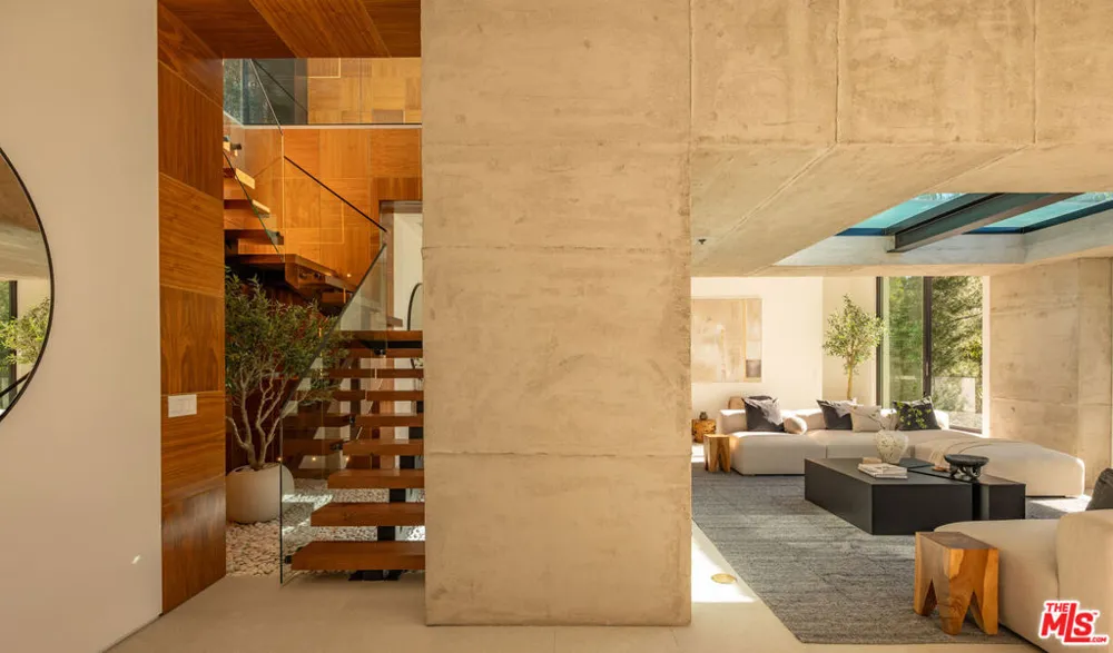 12752 Mulholland Drive Beverly Hills, CA 90210