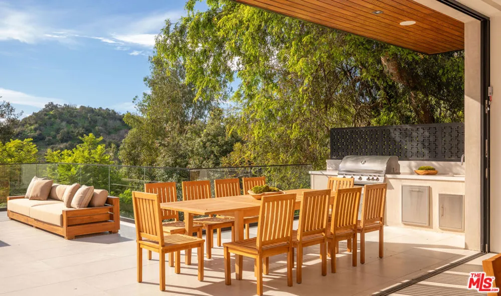 12752 Mulholland Drive Beverly Hills, CA 90210