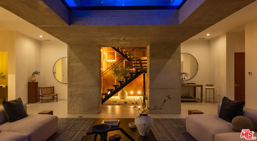 12752 Mulholland Drive Beverly Hills, CA 90210