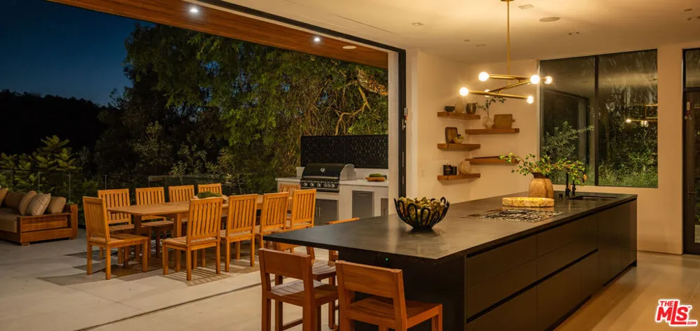 12752 Mulholland Drive Beverly Hills, CA 90210