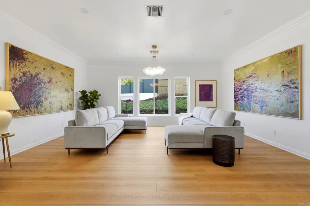 4305 Manchester Avenue Encinitas, CA 92024