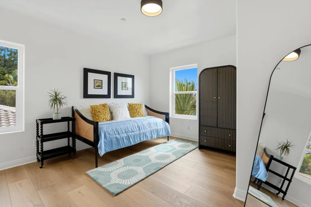 4305 Manchester Avenue Encinitas, CA 92024