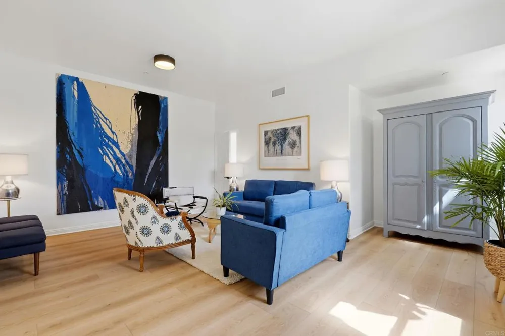 4305 Manchester Avenue Encinitas, CA 92024