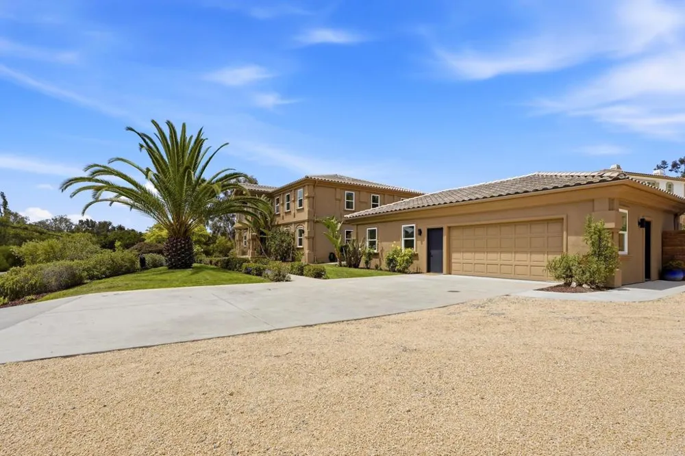 4305 Manchester Avenue Encinitas, CA 92024