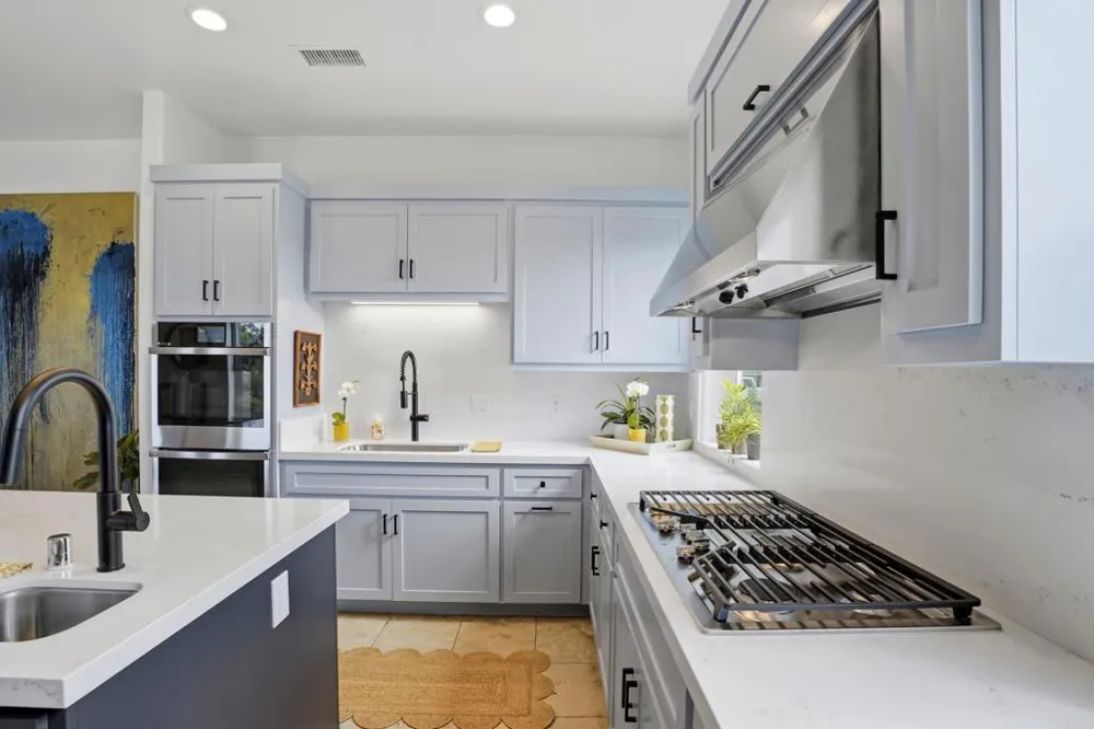 4305 Manchester Avenue Encinitas, CA 92024