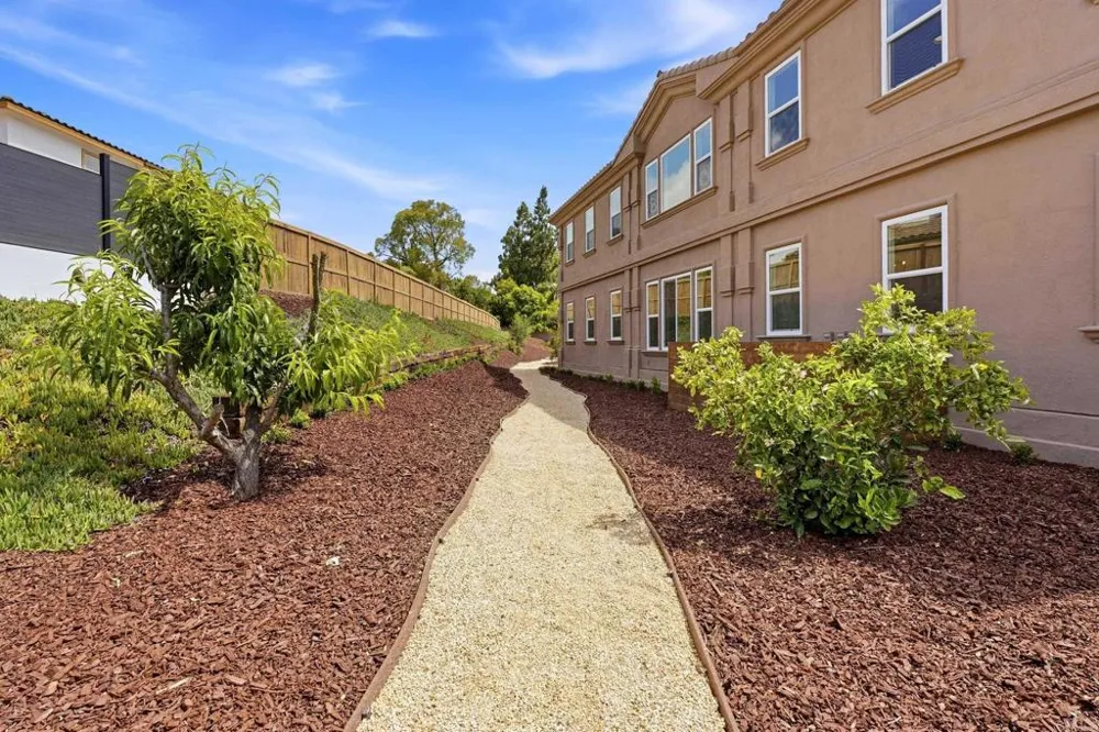 4305 Manchester Avenue Encinitas, CA 92024