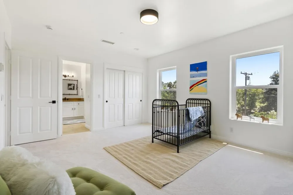 4305 Manchester Avenue Encinitas, CA 92024