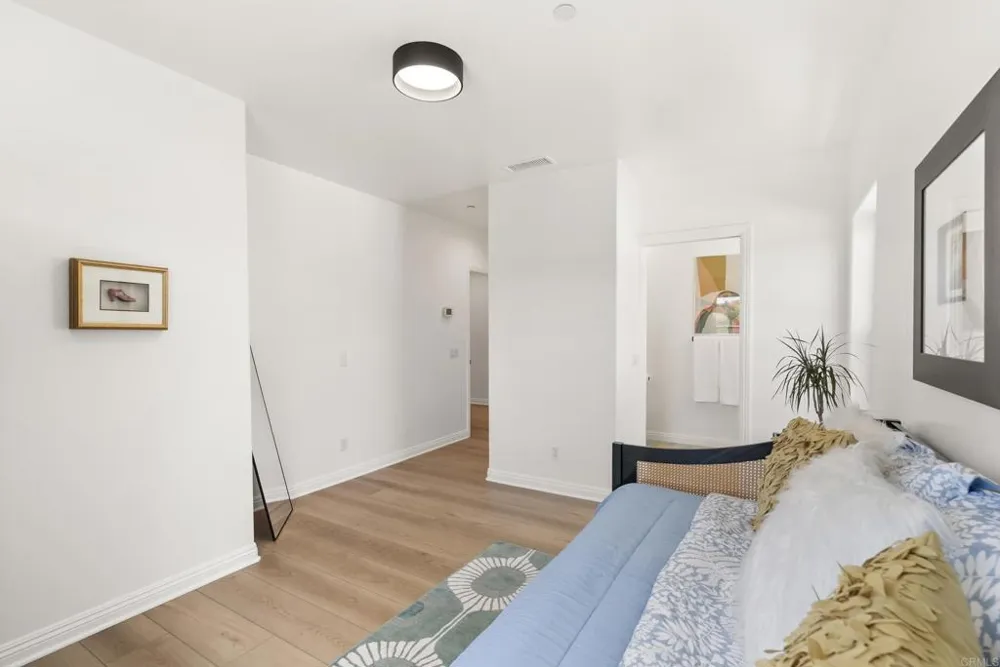 4305 Manchester Avenue Encinitas, CA 92024