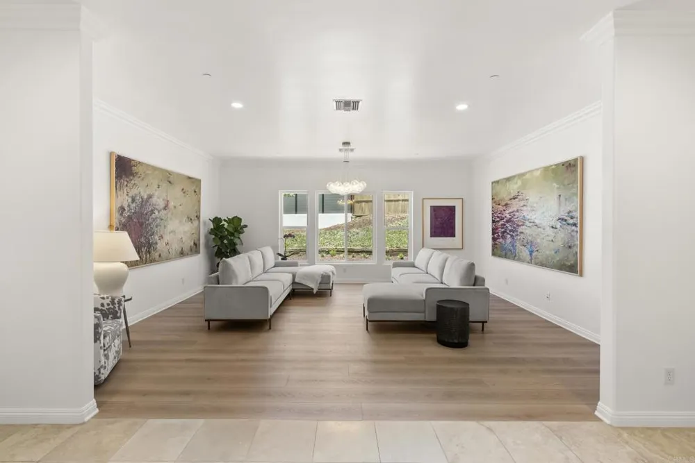 4305 Manchester Avenue Encinitas, CA 92024