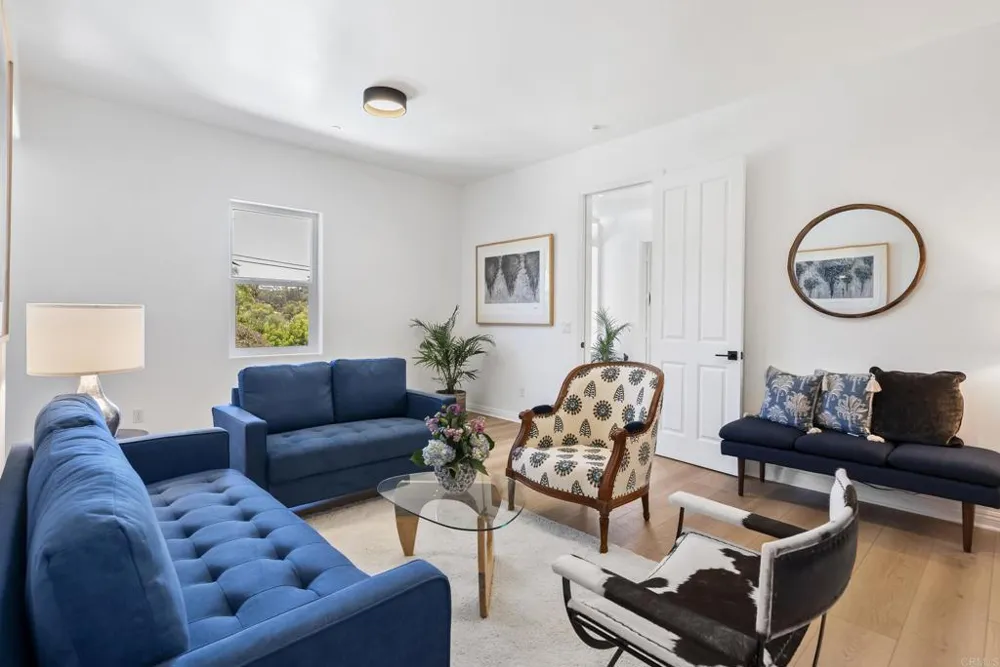 4305 Manchester Avenue Encinitas, CA 92024