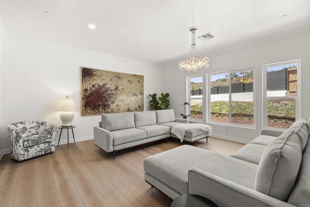 4305 Manchester Avenue Encinitas, CA 92024