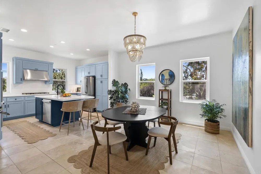 4305 Manchester Avenue Encinitas, CA 92024