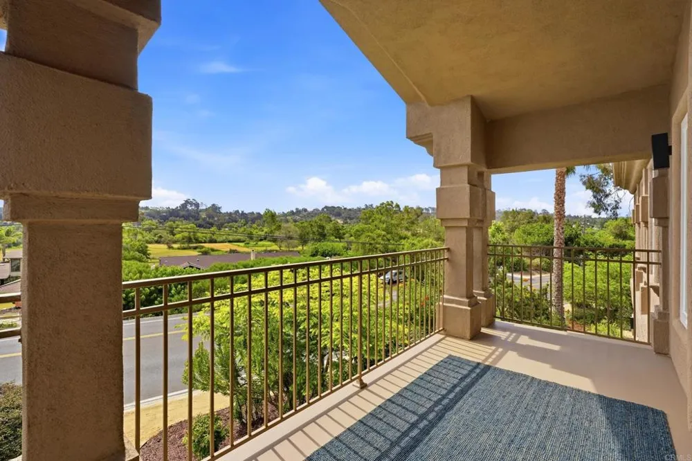 4305 Manchester Avenue Encinitas, CA 92024