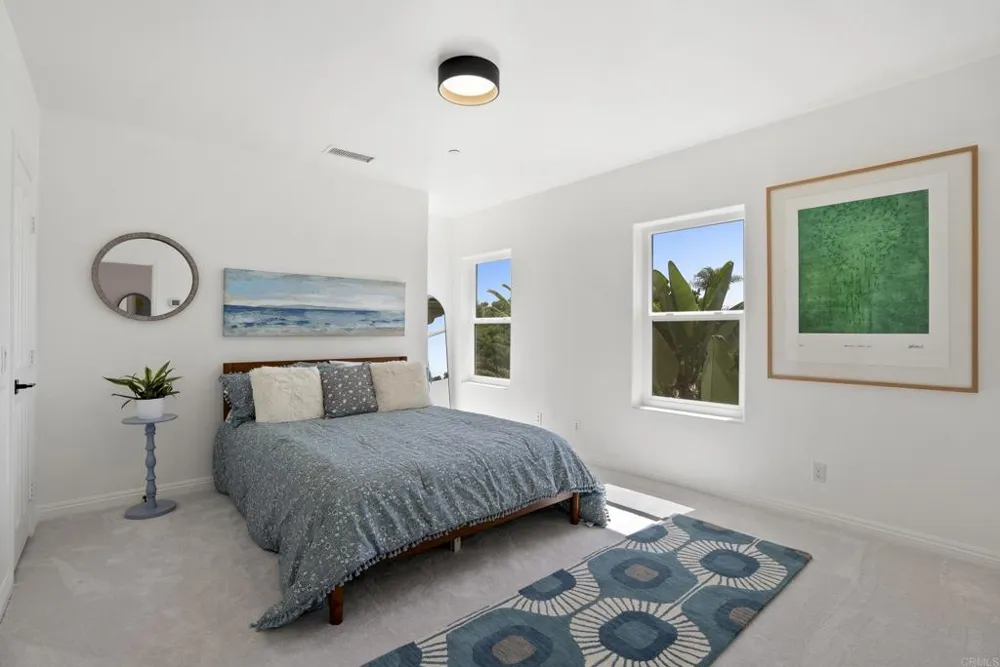 4305 Manchester Avenue Encinitas, CA 92024