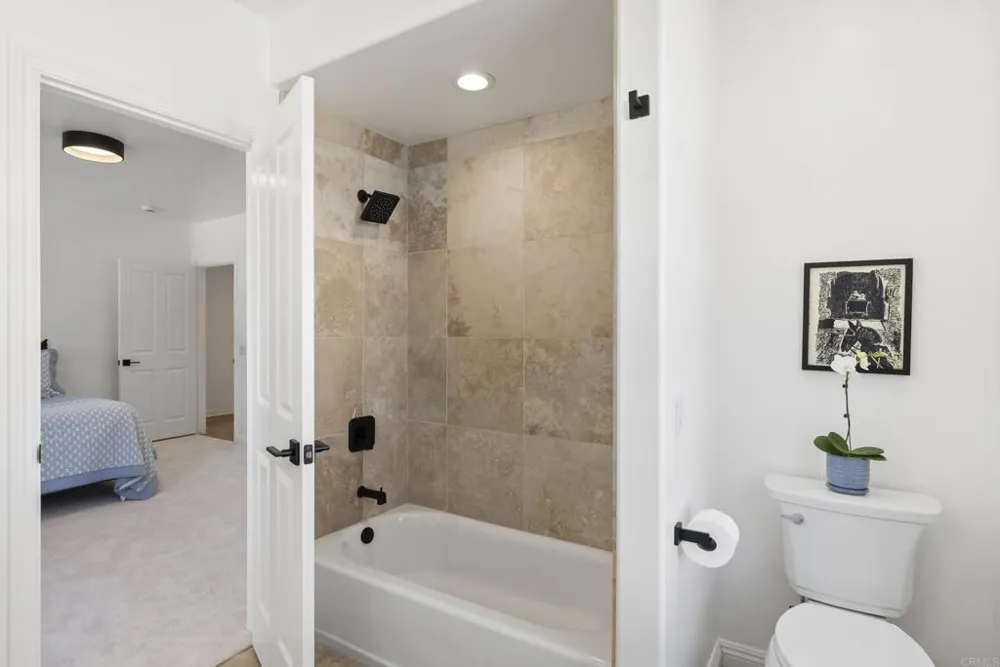 4305 Manchester Avenue Encinitas, CA 92024