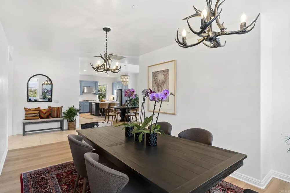 4305 Manchester Avenue Encinitas, CA 92024