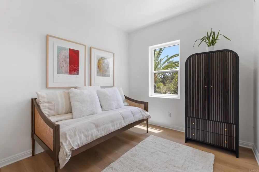 4305 Manchester Avenue Encinitas, CA 92024