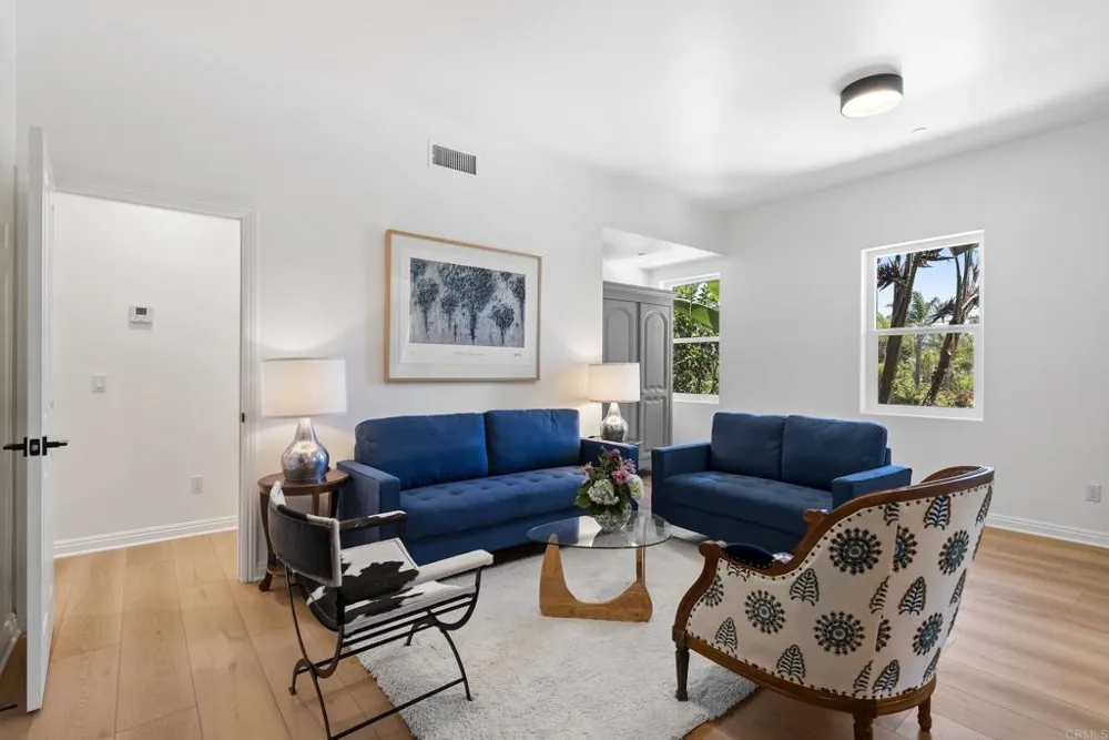 4305 Manchester Avenue Encinitas, CA 92024
