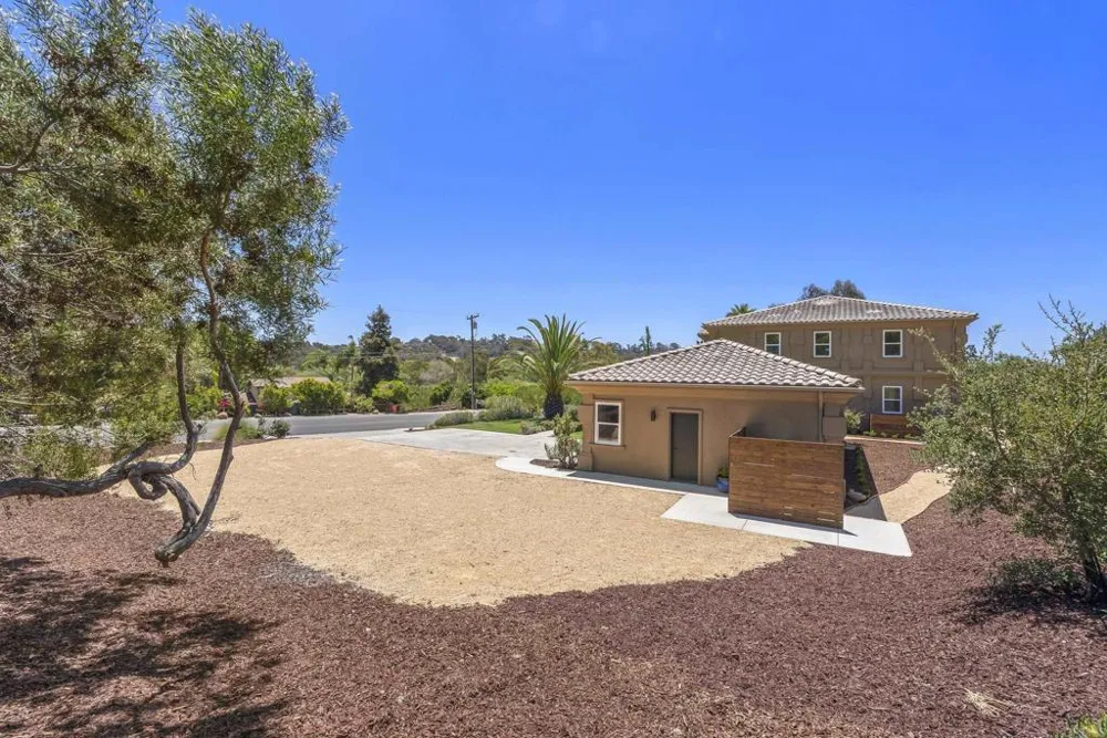 4305 Manchester Avenue Encinitas, CA 92024