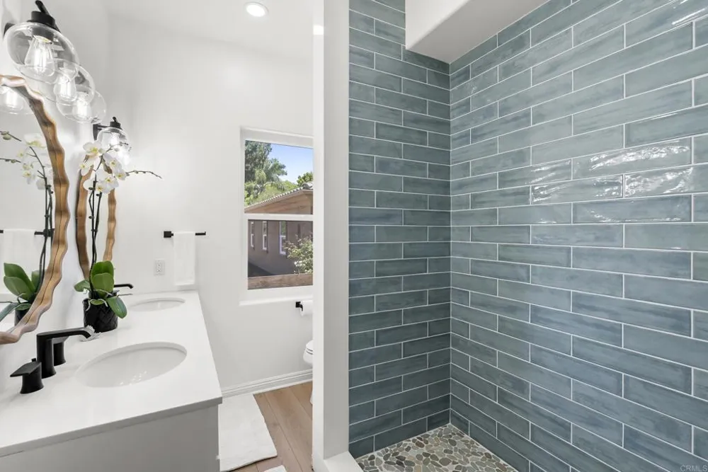 4305 Manchester Avenue Encinitas, CA 92024