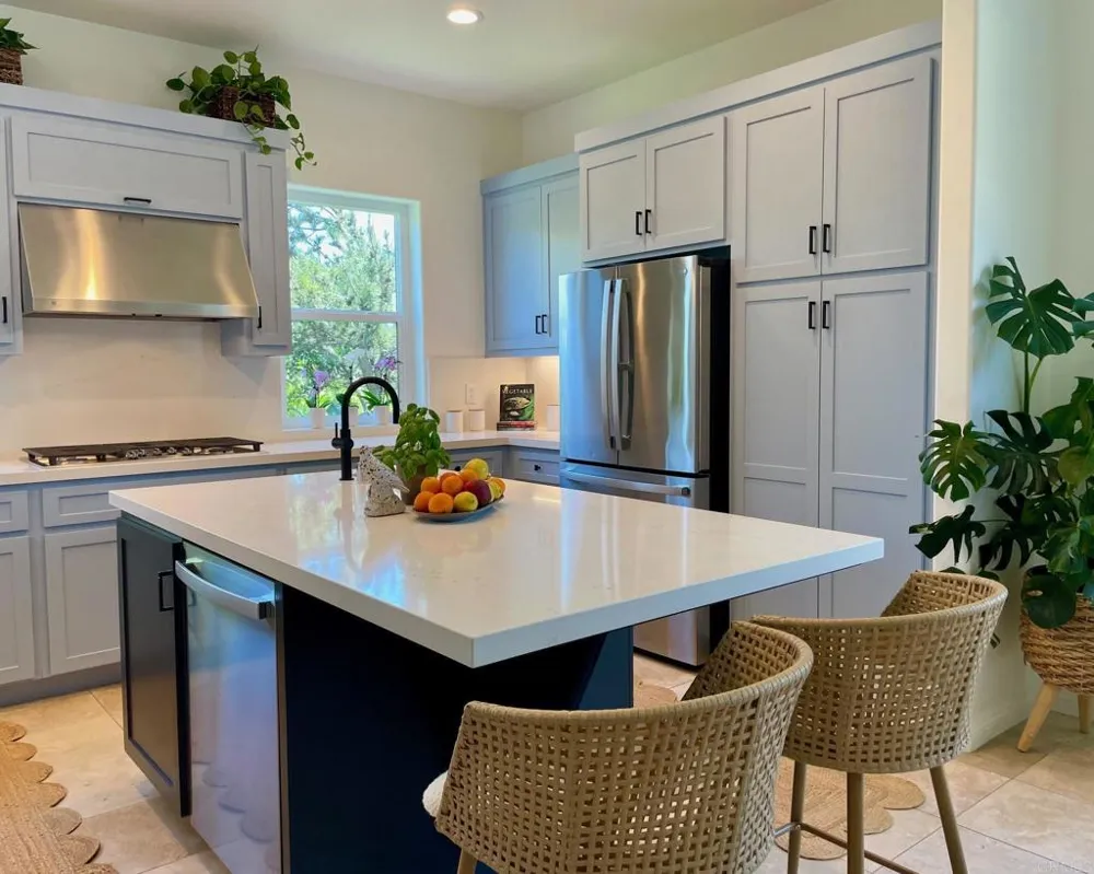 4305 Manchester Avenue Encinitas, CA 92024
