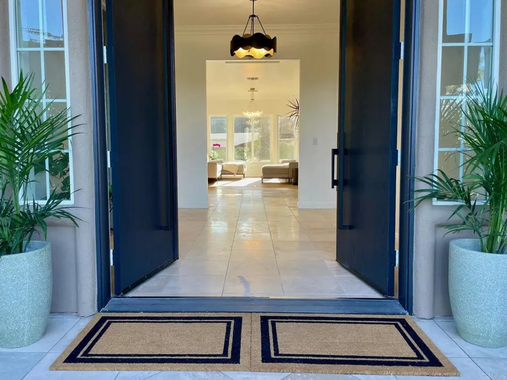4305 Manchester Avenue Encinitas, CA 92024