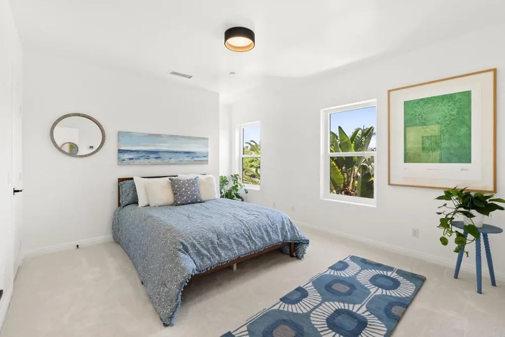 4305 Manchester Avenue Encinitas, CA 92024