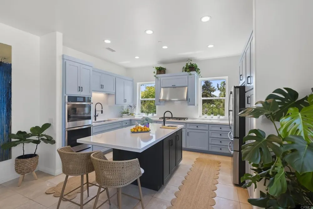 4305 Manchester Avenue Encinitas, CA 92024