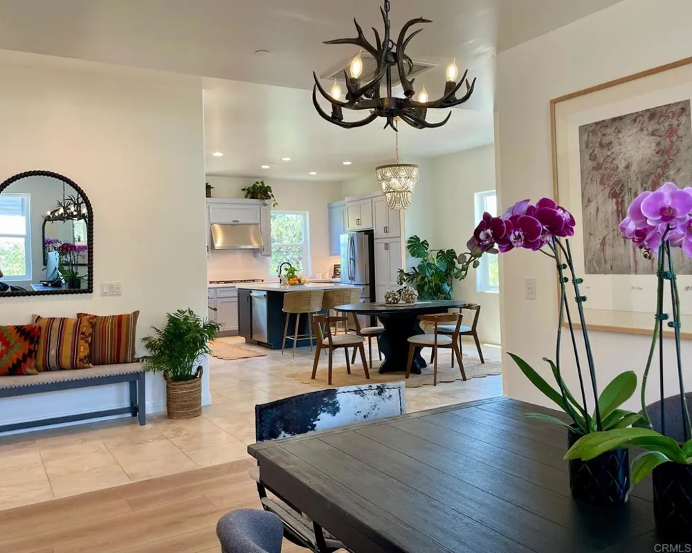 4305 Manchester Avenue Encinitas, CA 92024