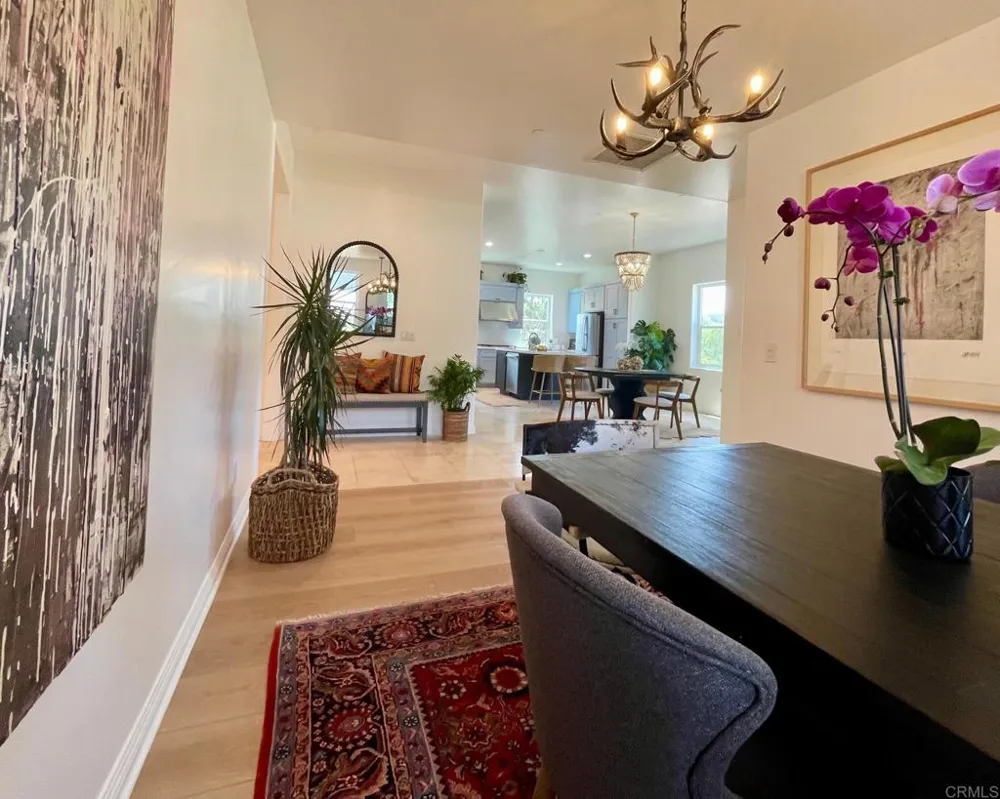 4305 Manchester Avenue Encinitas, CA 92024